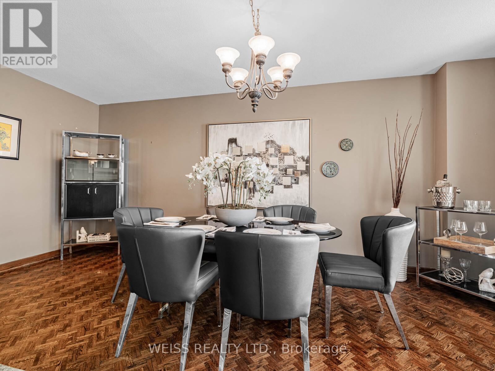 #301 130 NEPTUNE DRIVE - 11