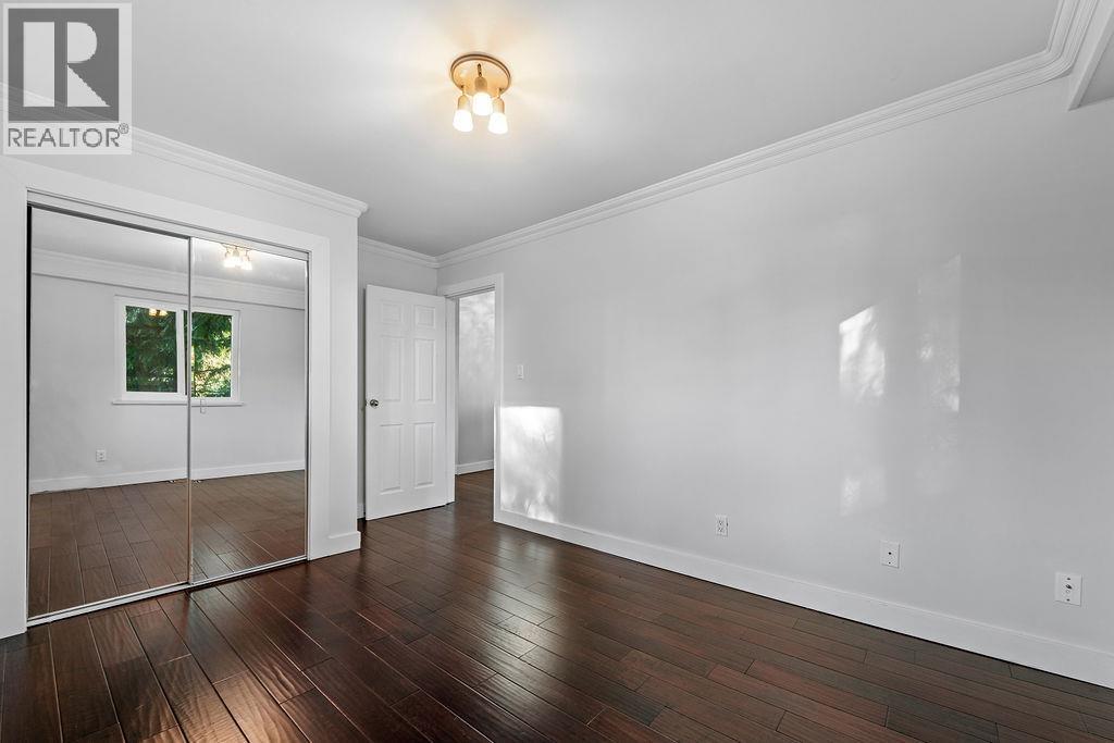 271 MONTROYAL BOULEVARD, North Vancouver