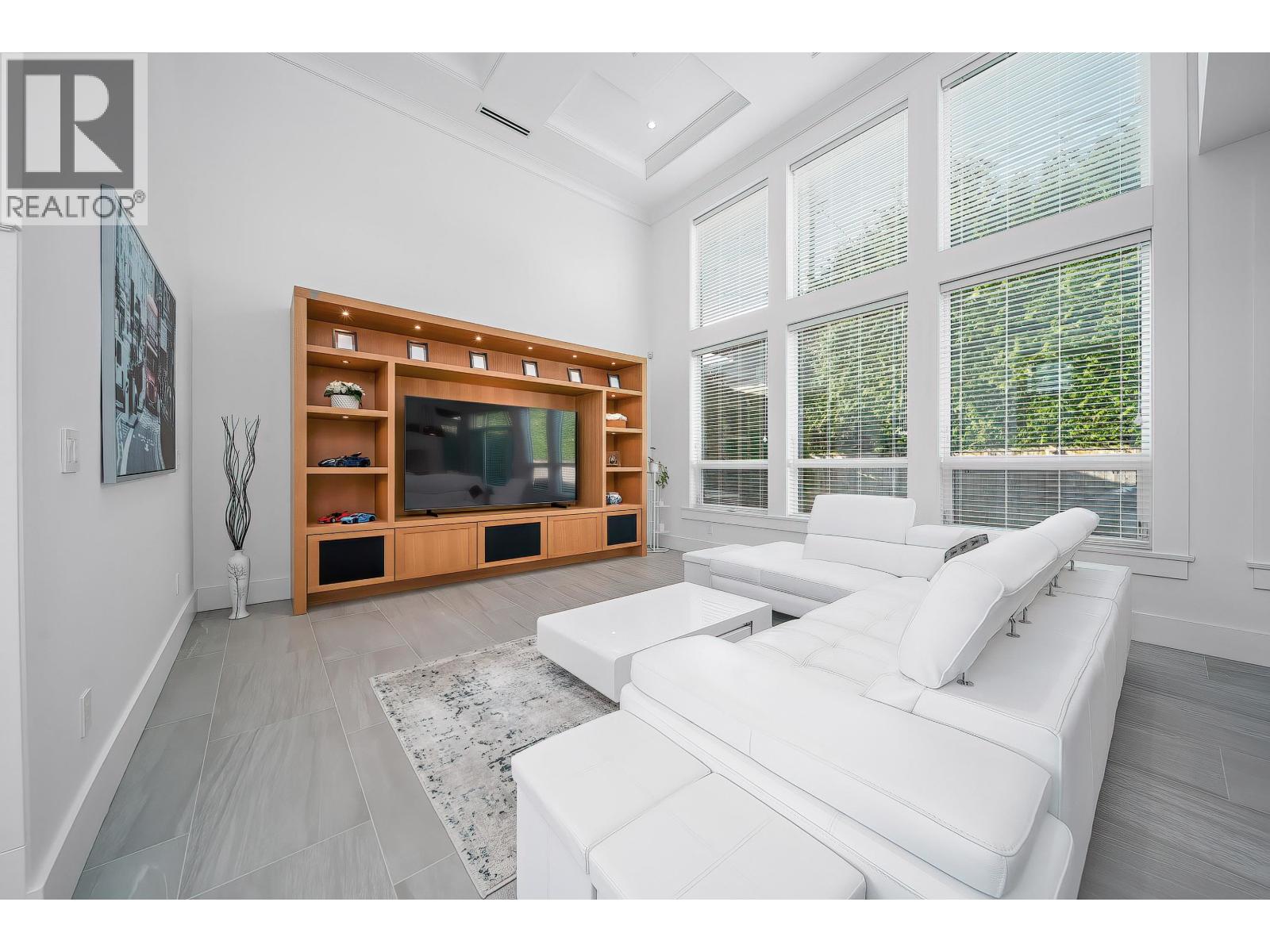 8591 FAIRHURST Road, Richmond