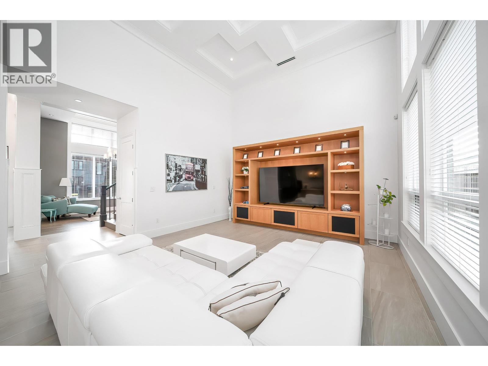 8591 FAIRHURST Road, Richmond