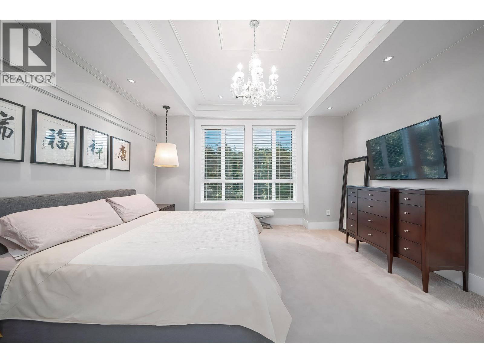 8591 FAIRHURST Road, Richmond