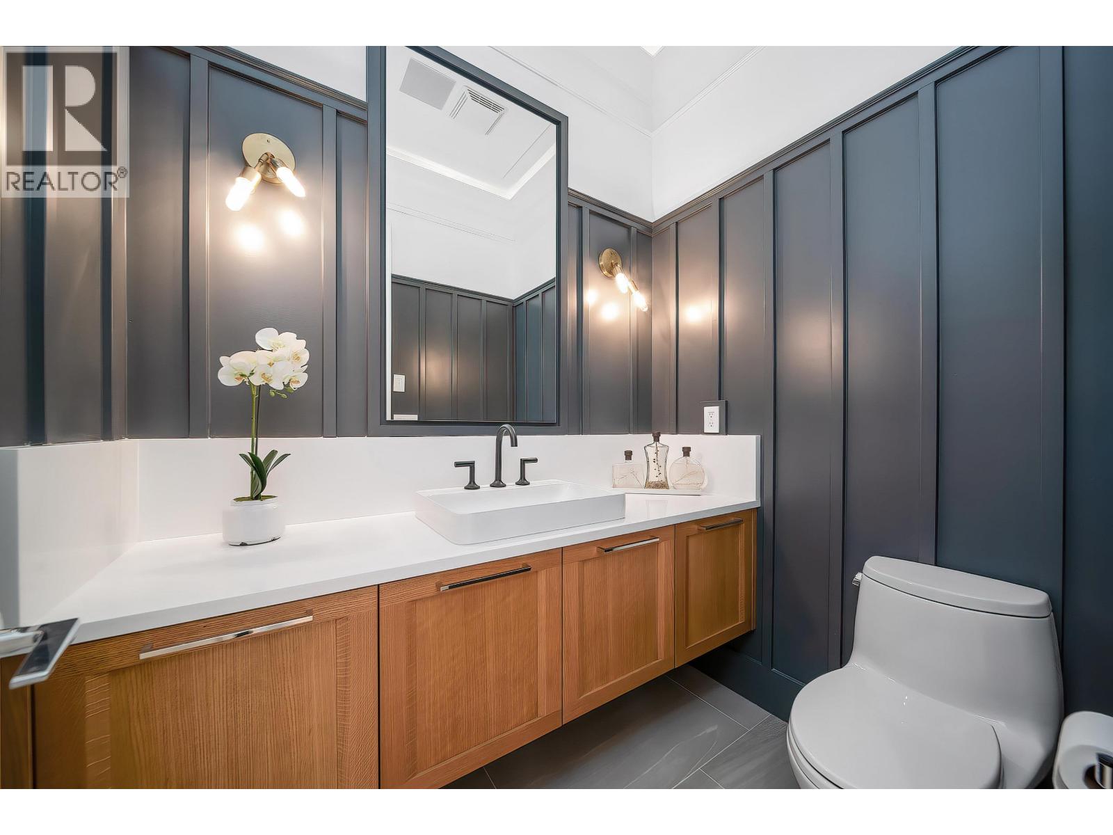 8591 FAIRHURST Road, Richmond