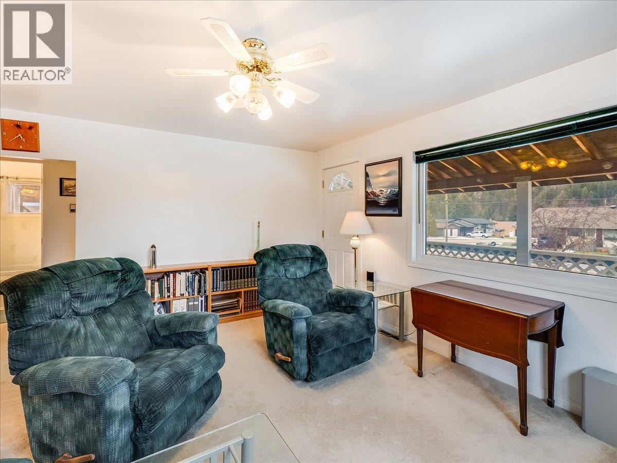 95 Pine Avenue, Fruitvale