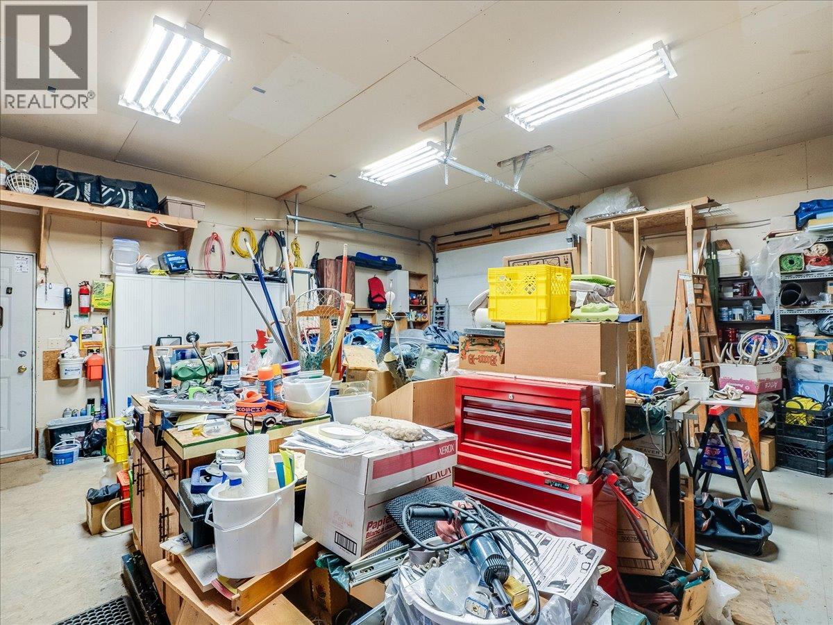 95 Pine Avenue, Fruitvale