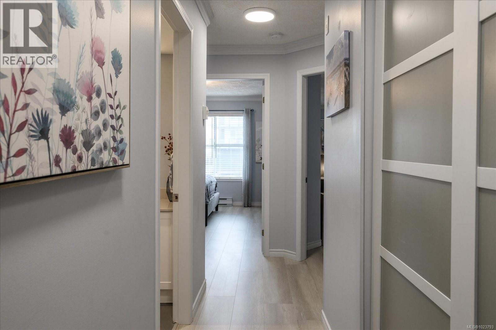 303 220 Island Hwy W, Parksville