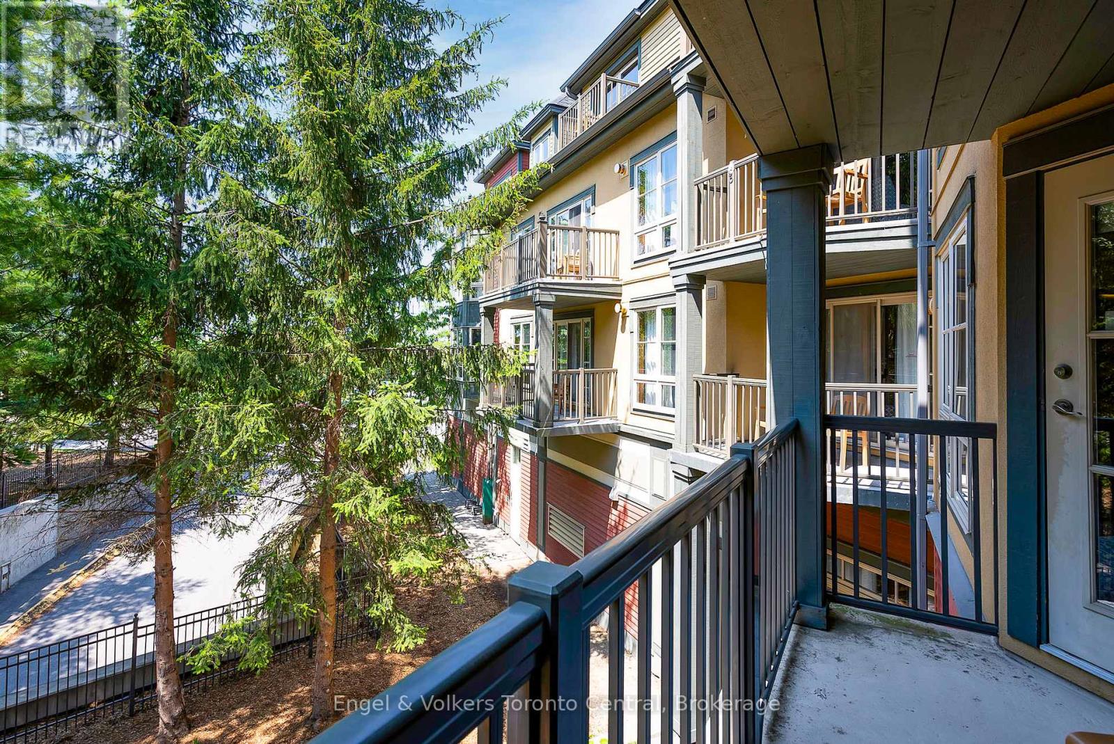 #241 156 JOZO WEIDER BOULEVARD - 40
