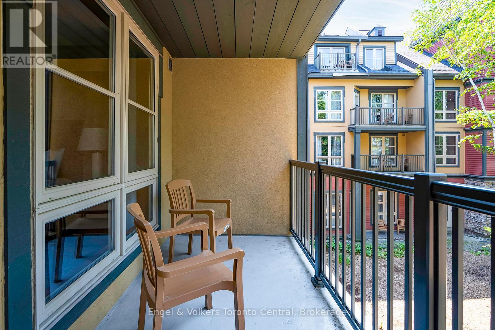 #241 156 JOZO WEIDER BOULEVARD - 41