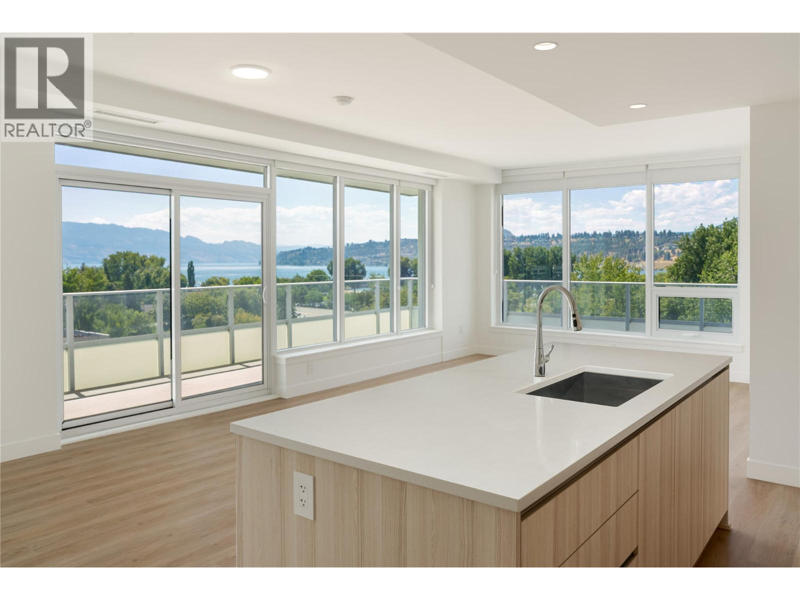 707 238 Leon Avenue, Kelowna