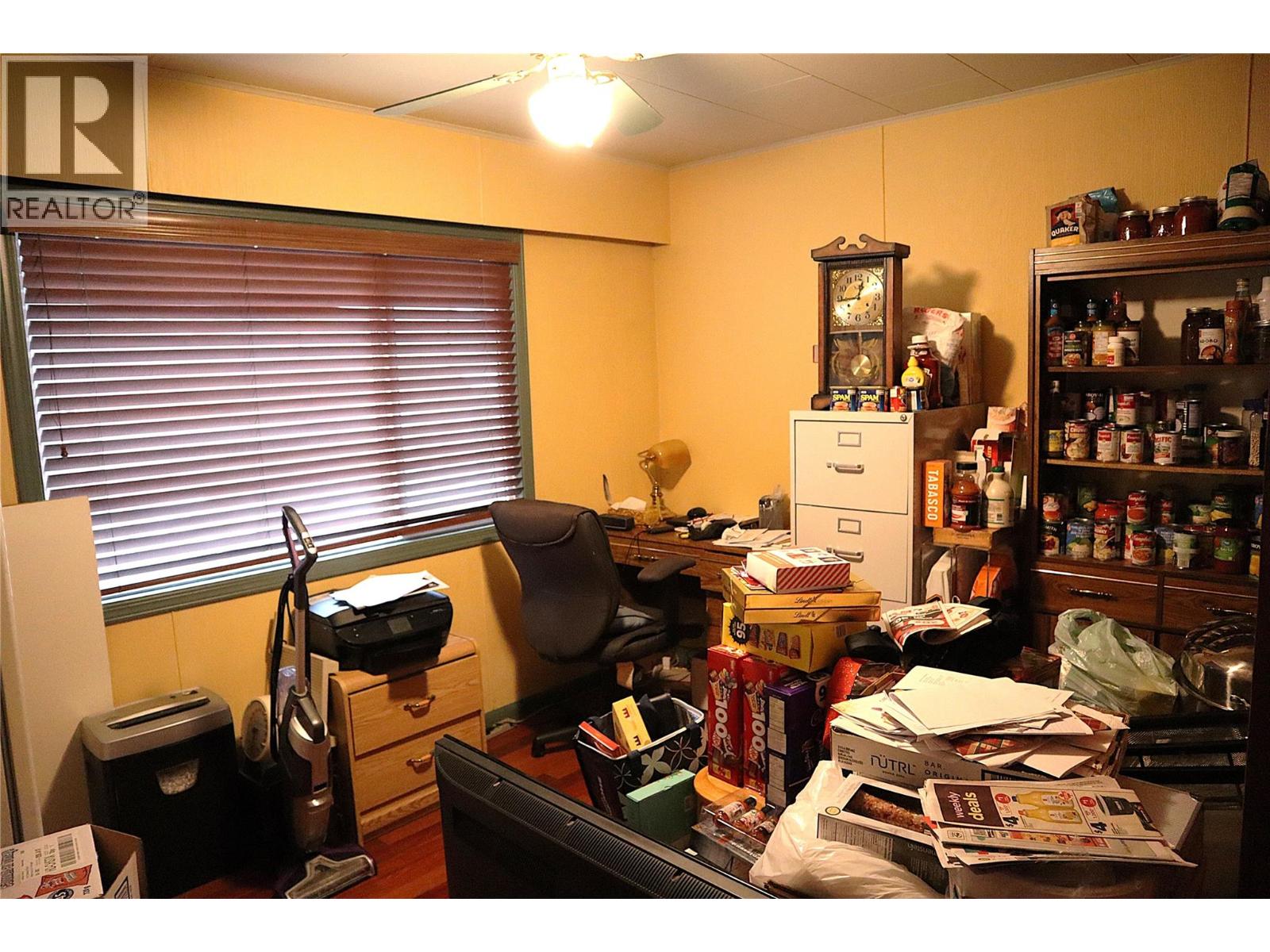 1736 HAPPYVALE AVENUE - 17