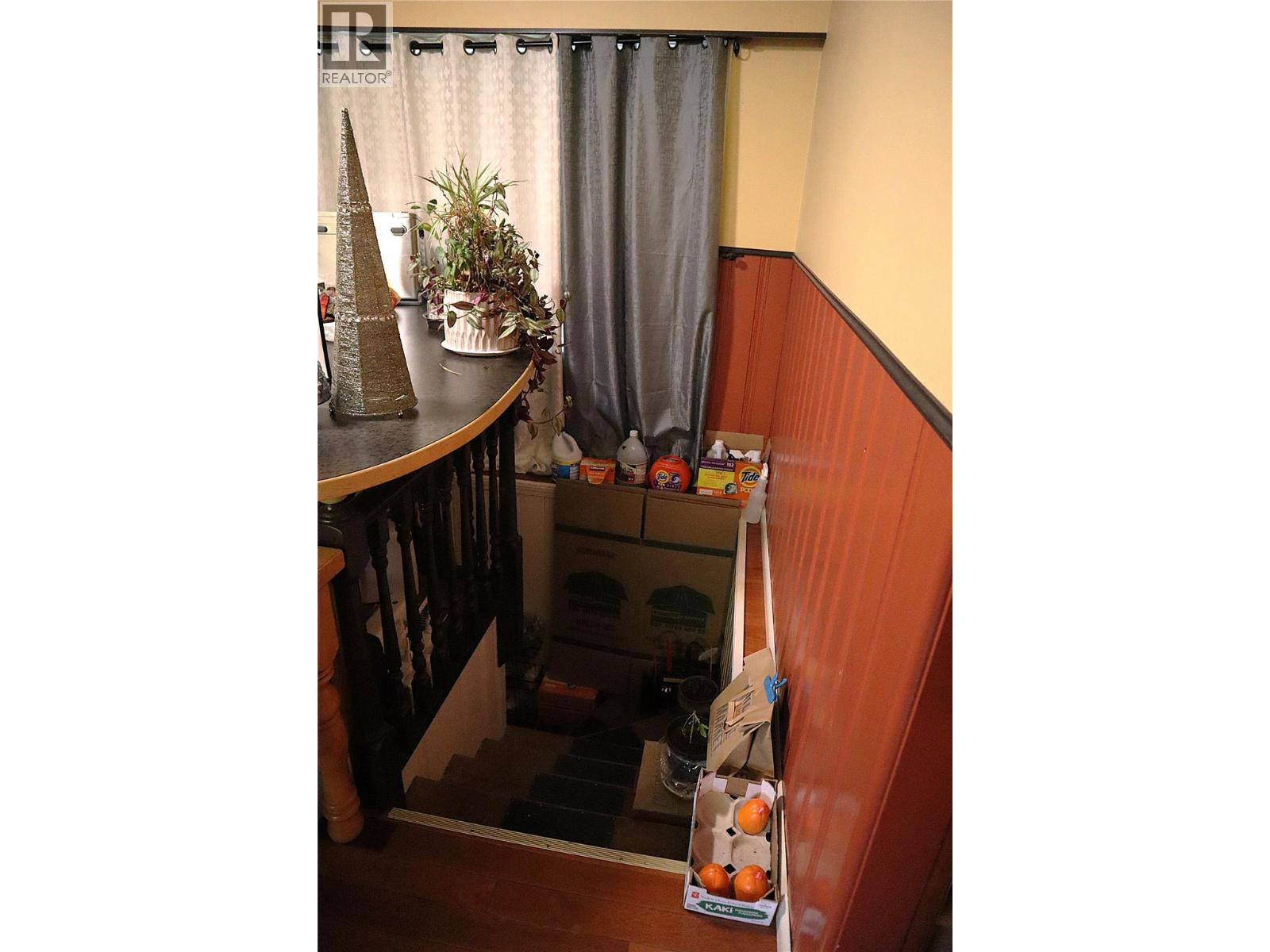 1736 HAPPYVALE AVENUE - 26