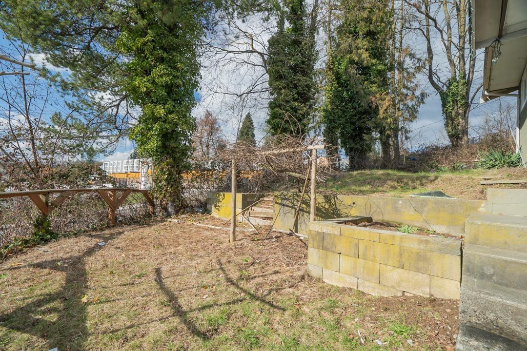 7254 WREN STREET, Mission