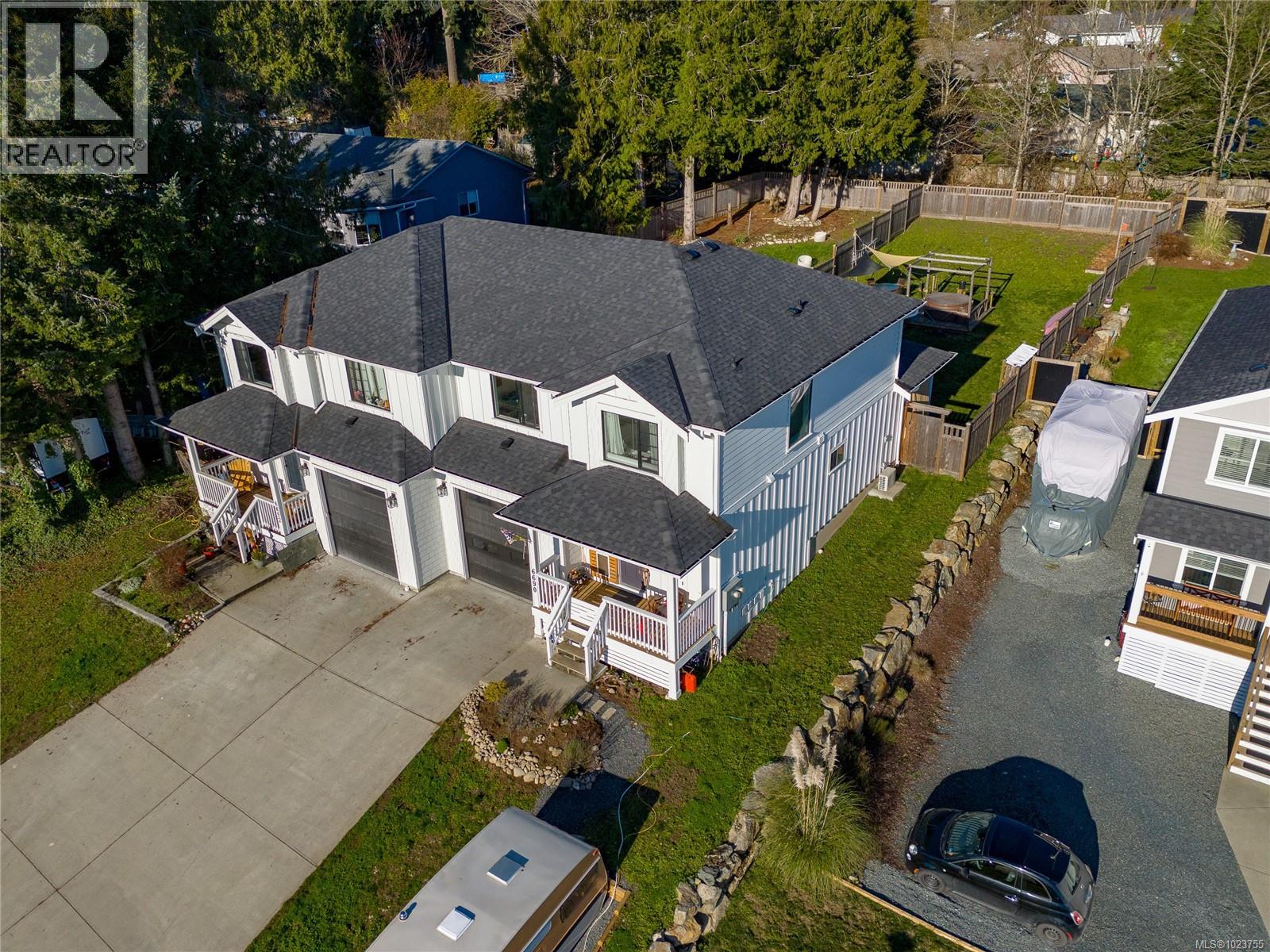 6690 Rhodonite Dr, Sooke