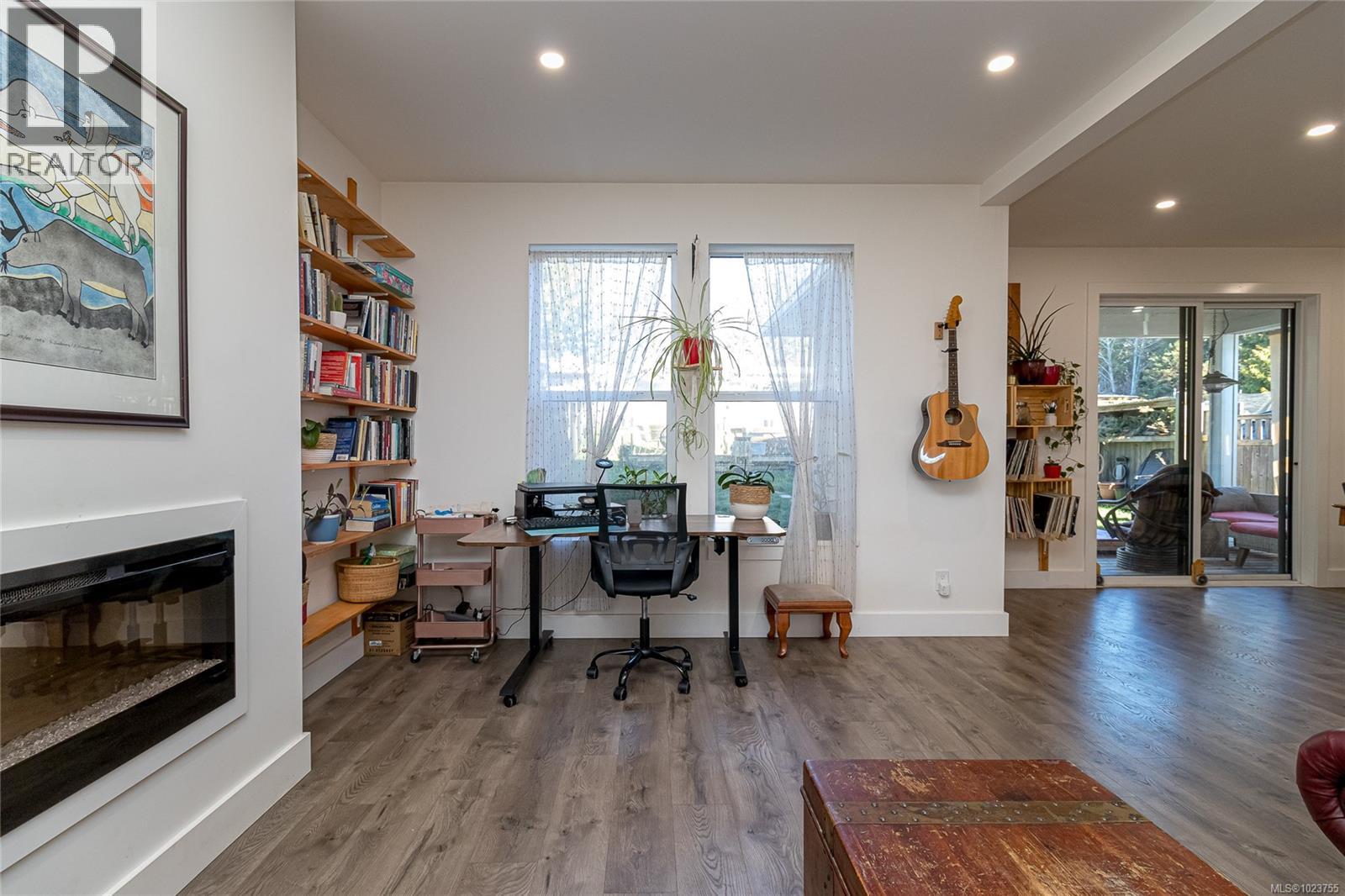 6690 Rhodonite Dr, Sooke