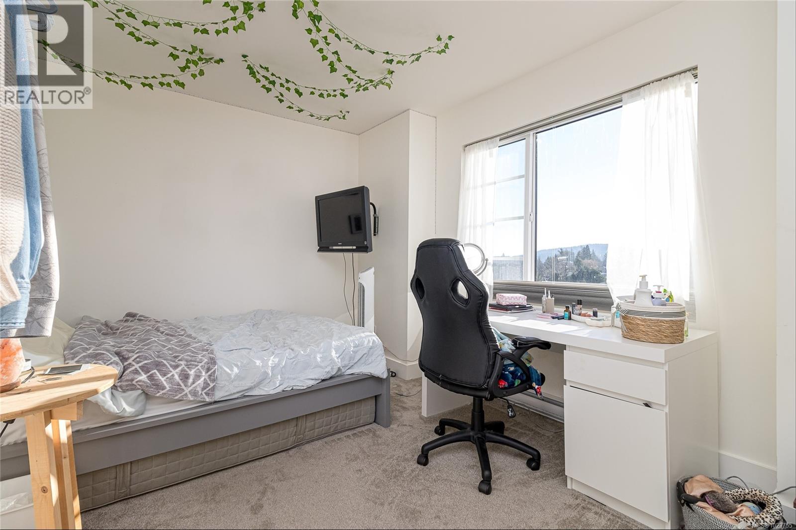 6690 Rhodonite Dr, Sooke