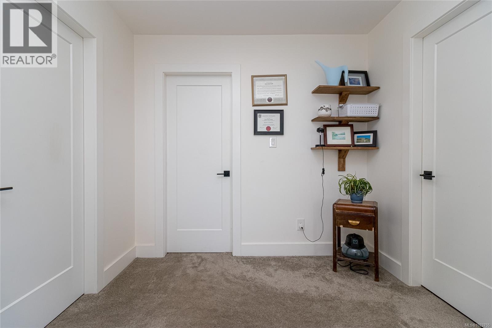 6690 Rhodonite Dr, Sooke