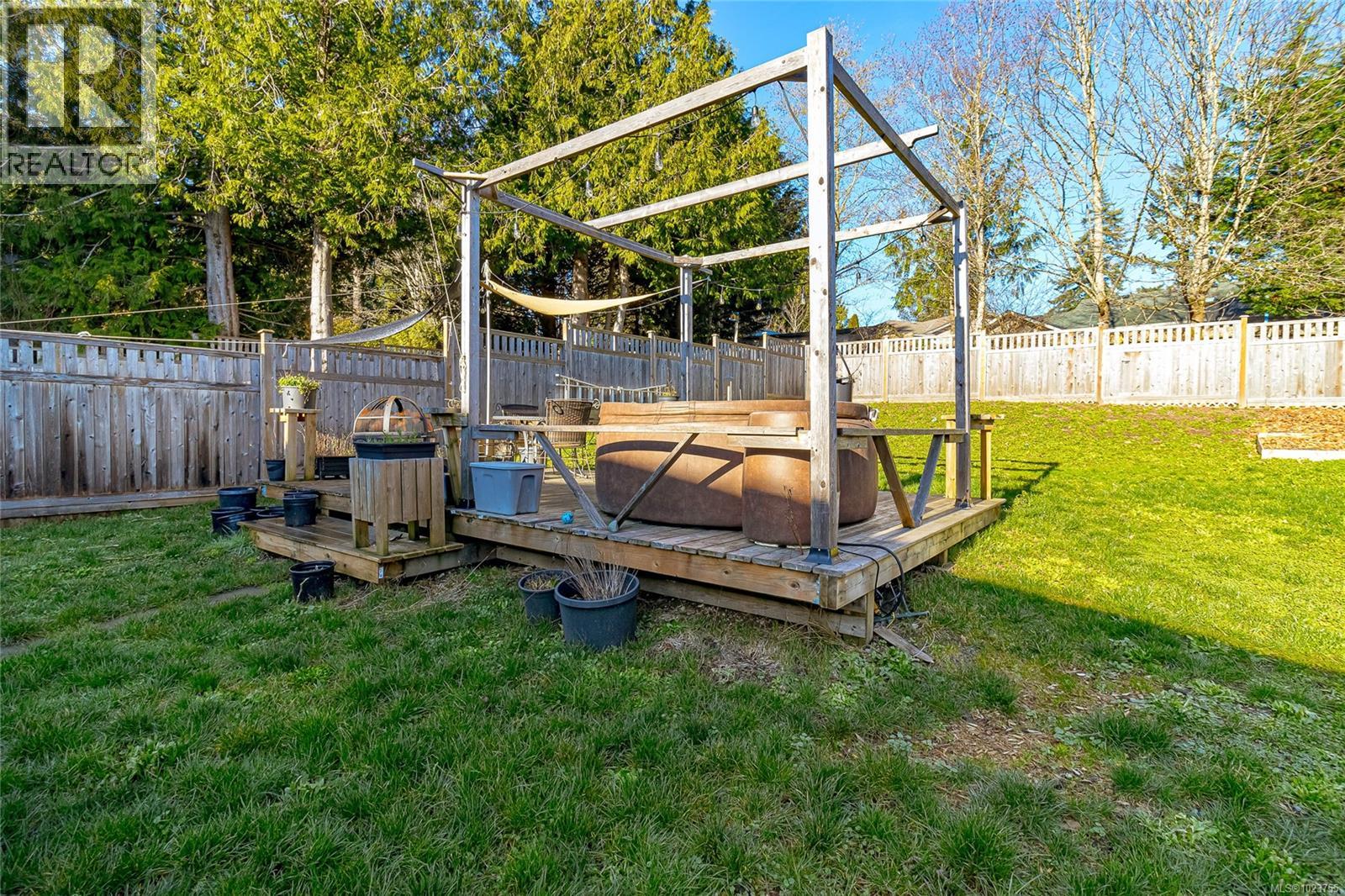 6690 Rhodonite Dr, Sooke