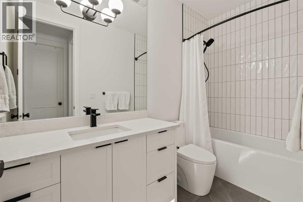 Single Family House for Sale in   Avenue SW Altadore Calgary 