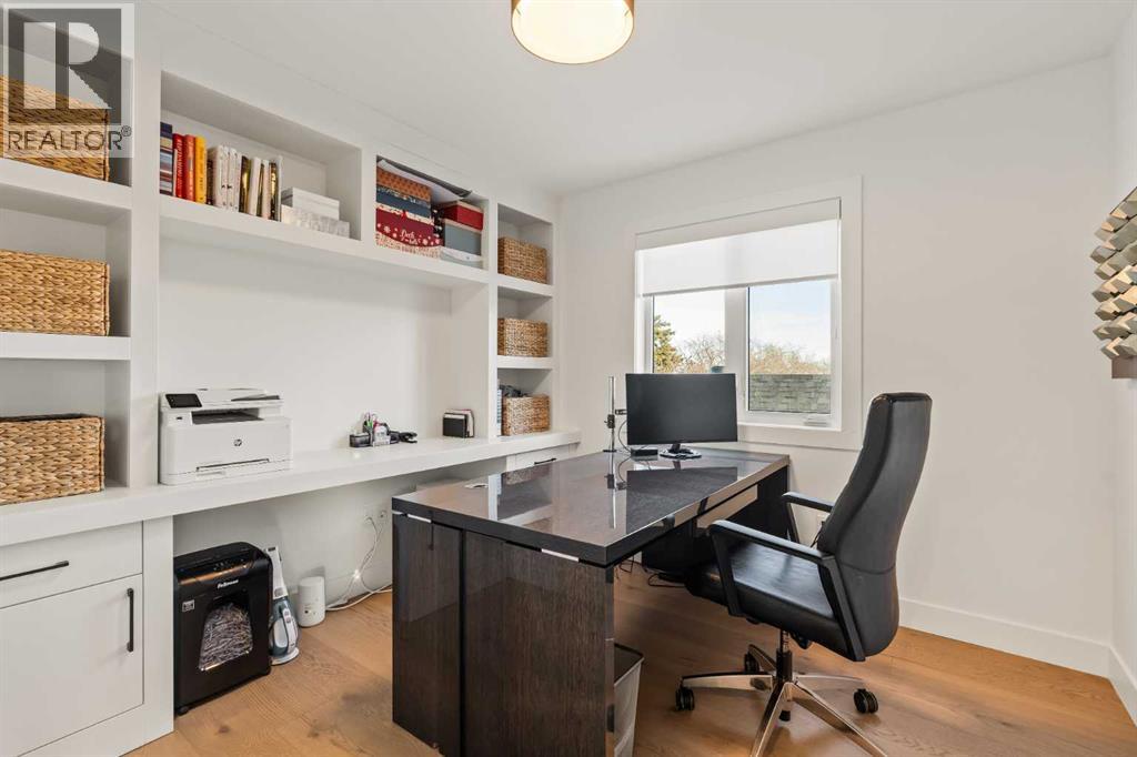 Single Family House for Sale in   Avenue SW Altadore Calgary 