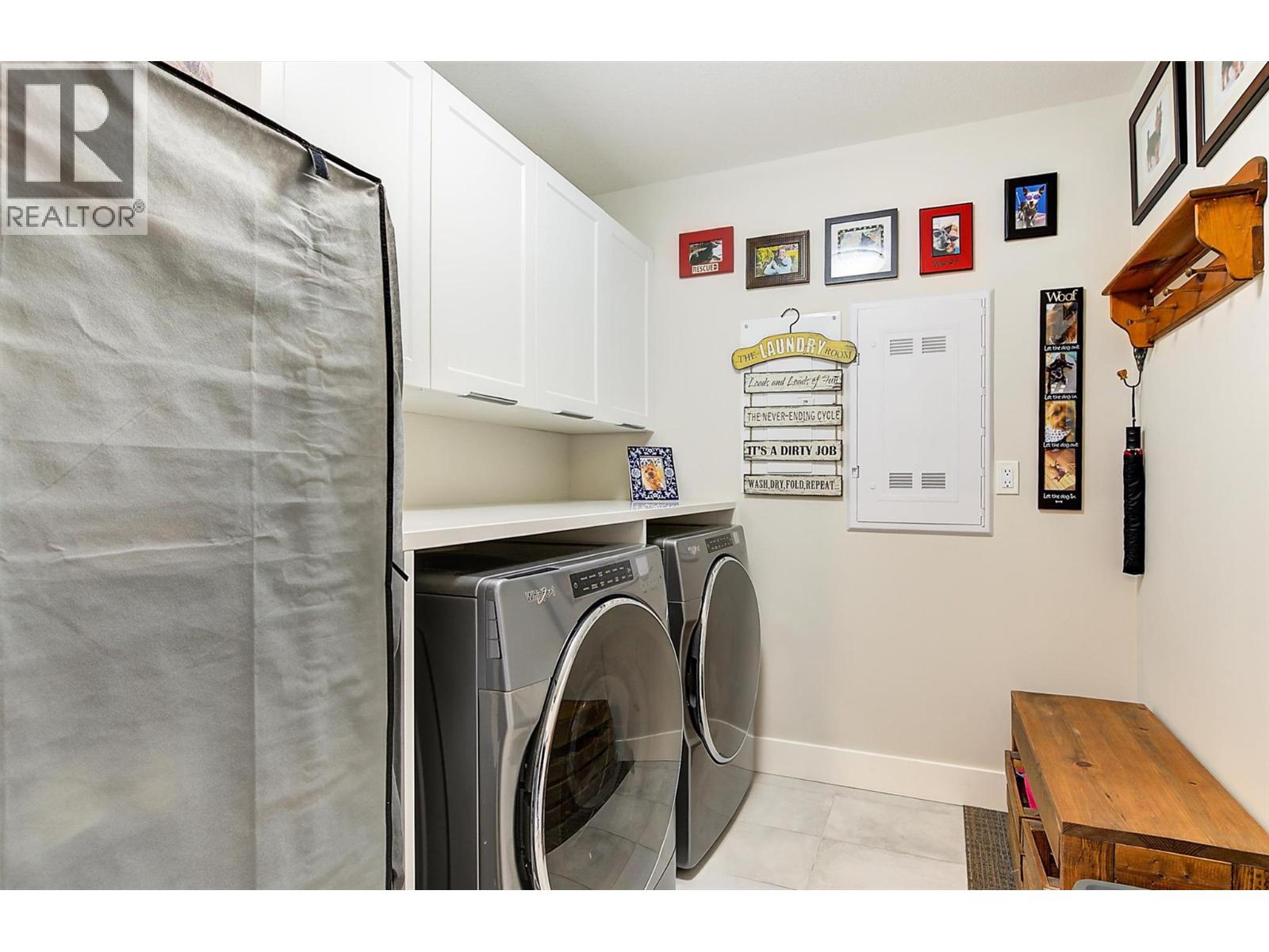 205 3475 Granite Close, Kelowna