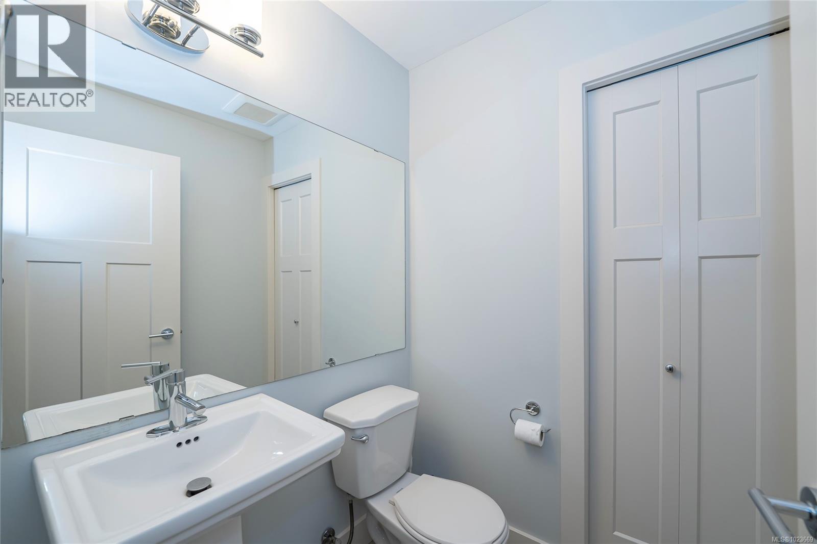 2121 Charters Rd, Sooke