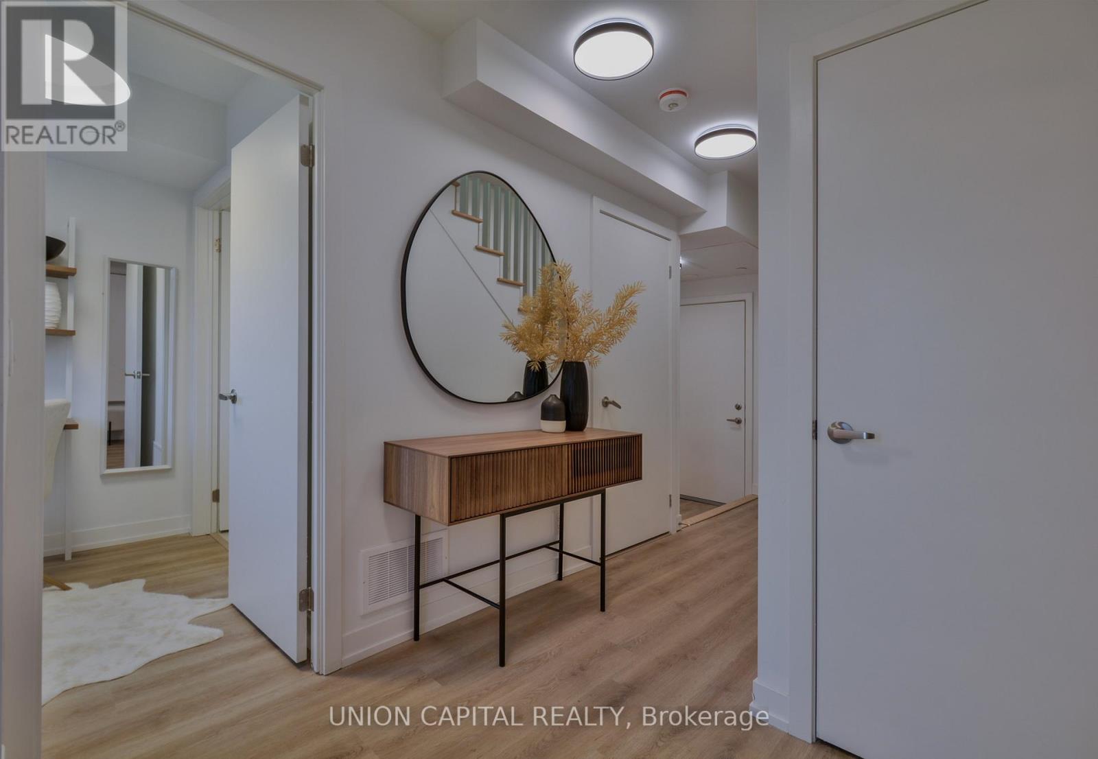 48 CASE OOTES DRIVE - Photo 2 of 23, Toronto (Victoria Village), Ontario