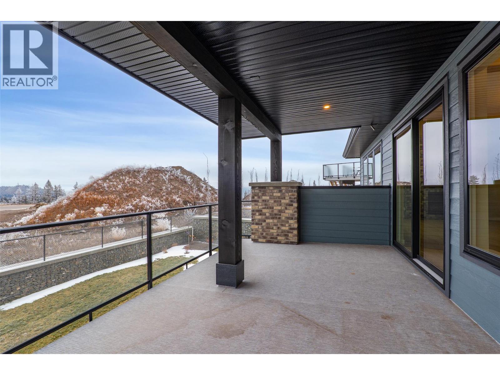 2082 LINFIELD DRIVE - 23