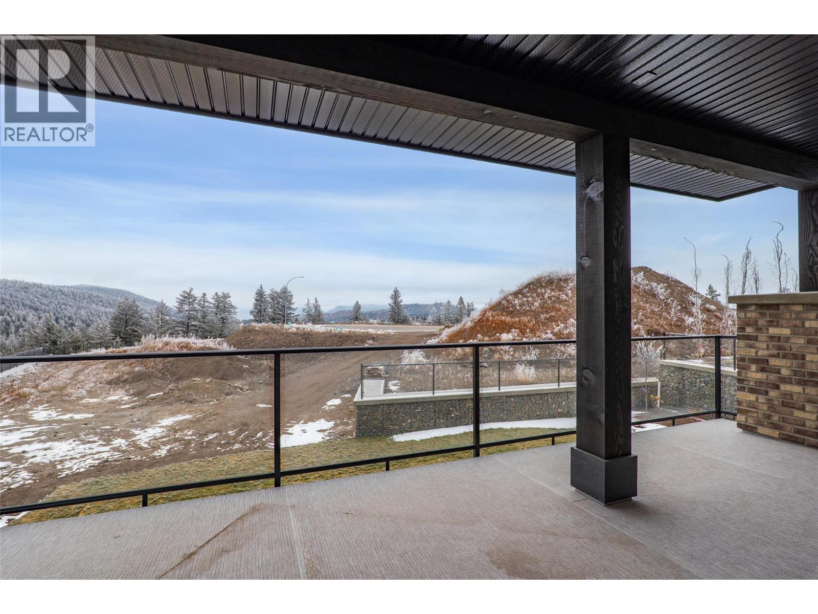 2082 LINFIELD DRIVE - 25