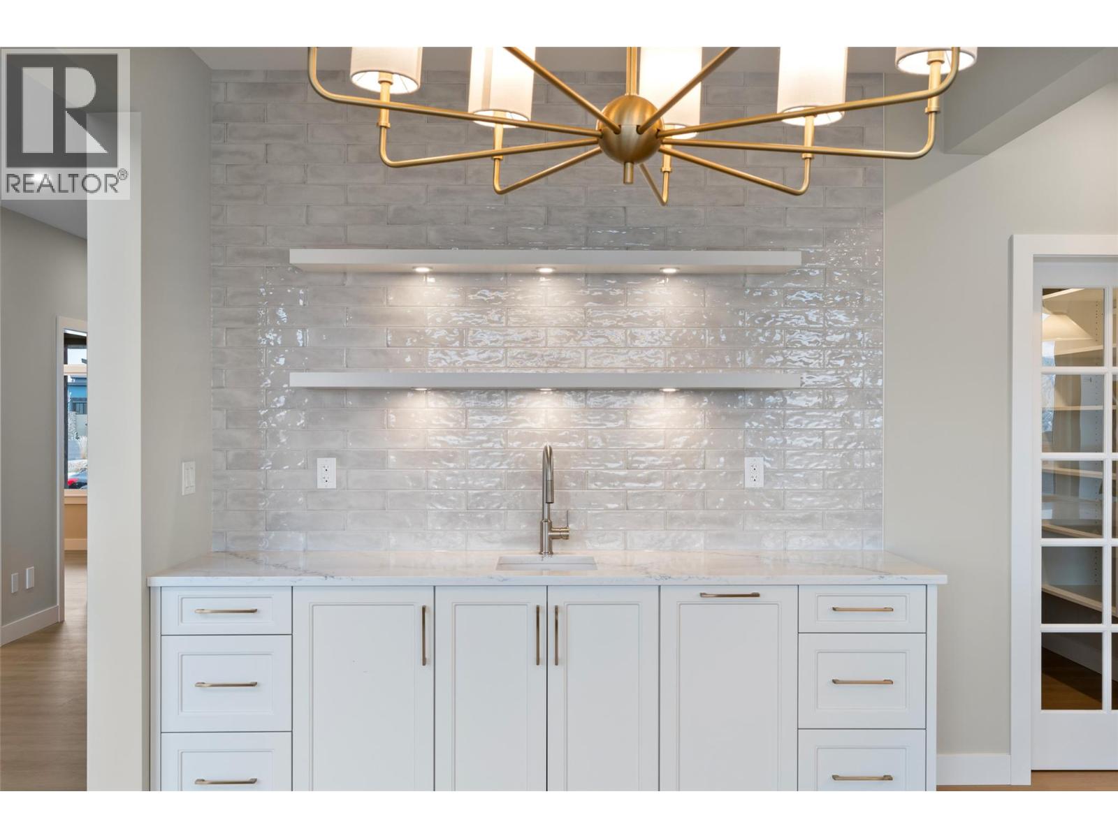 2082 LINFIELD DRIVE - 13