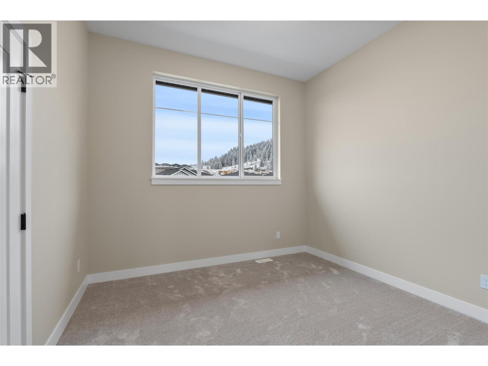 2082 LINFIELD Drive - 48