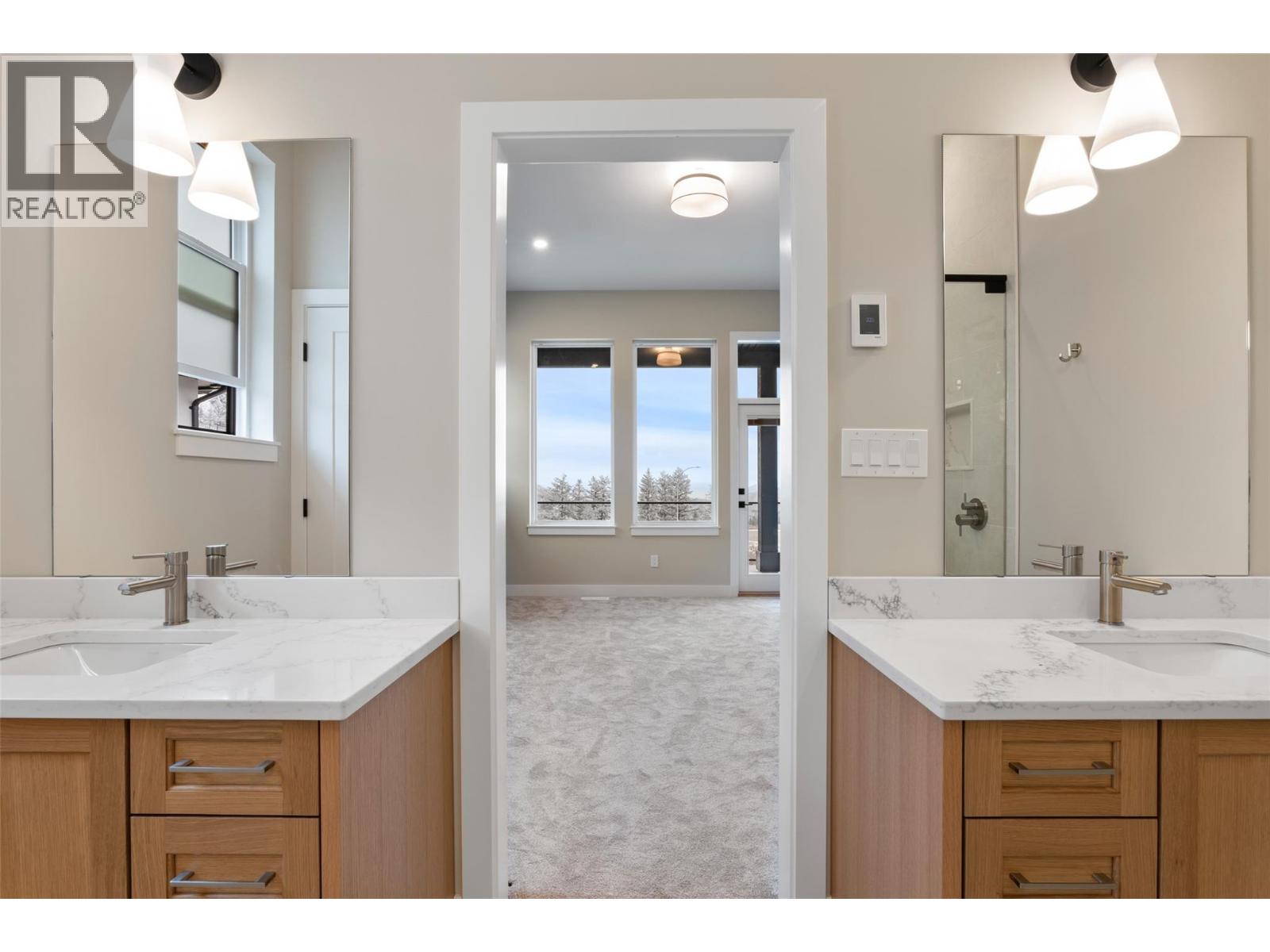2082 LINFIELD Drive - 45