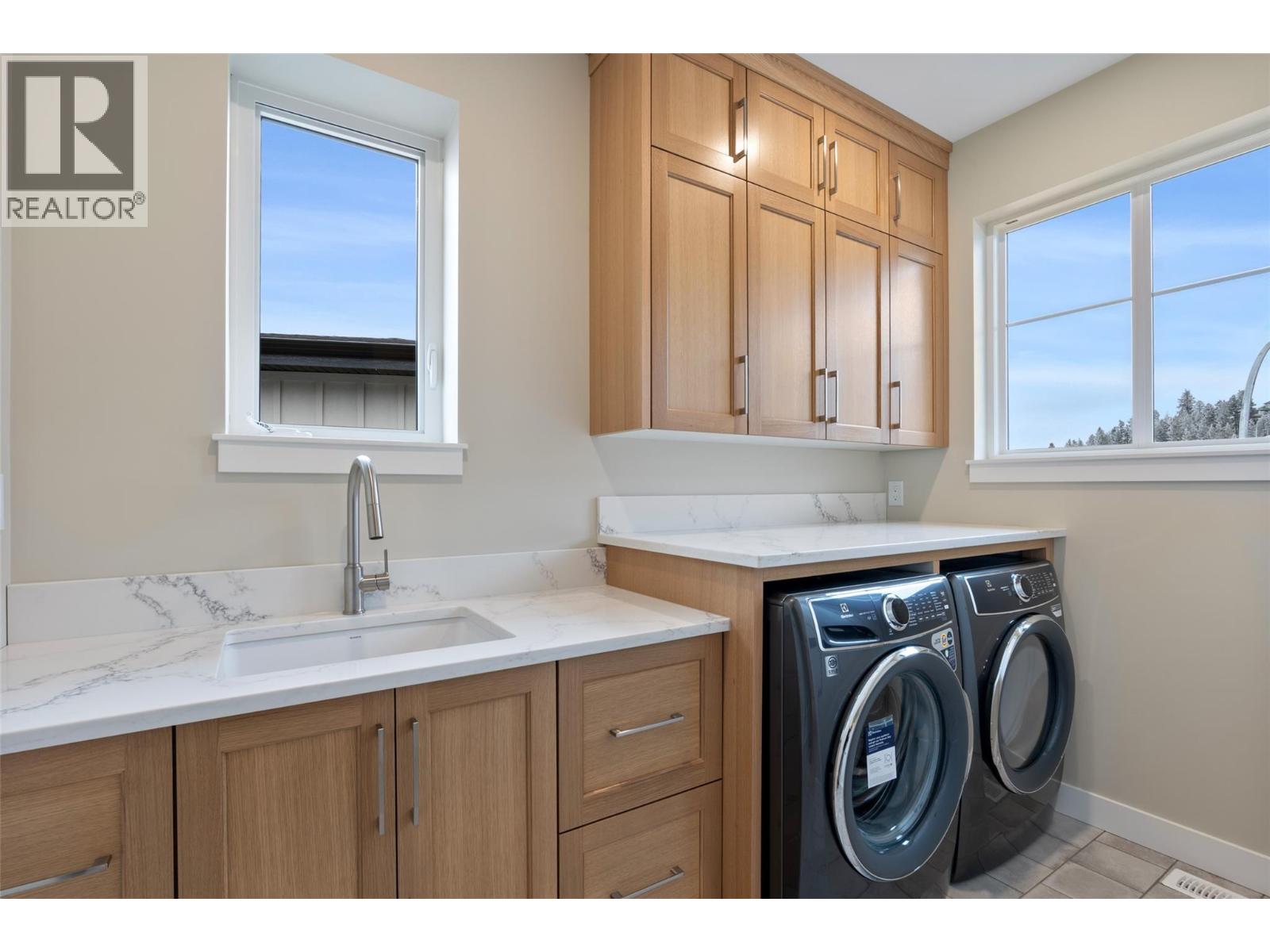 2082 LINFIELD Drive - 46