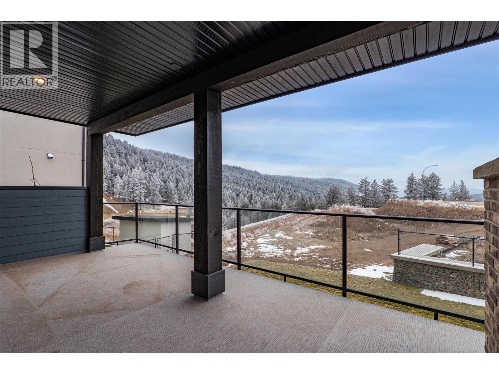 2082 LINFIELD DRIVE - 26