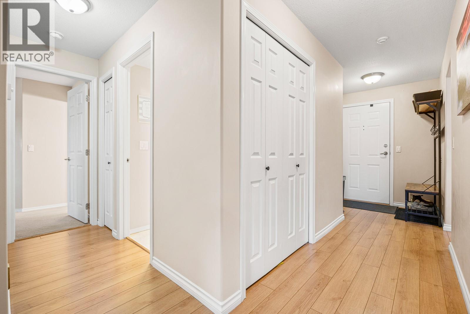 206 555 Houghton Road, Kelowna