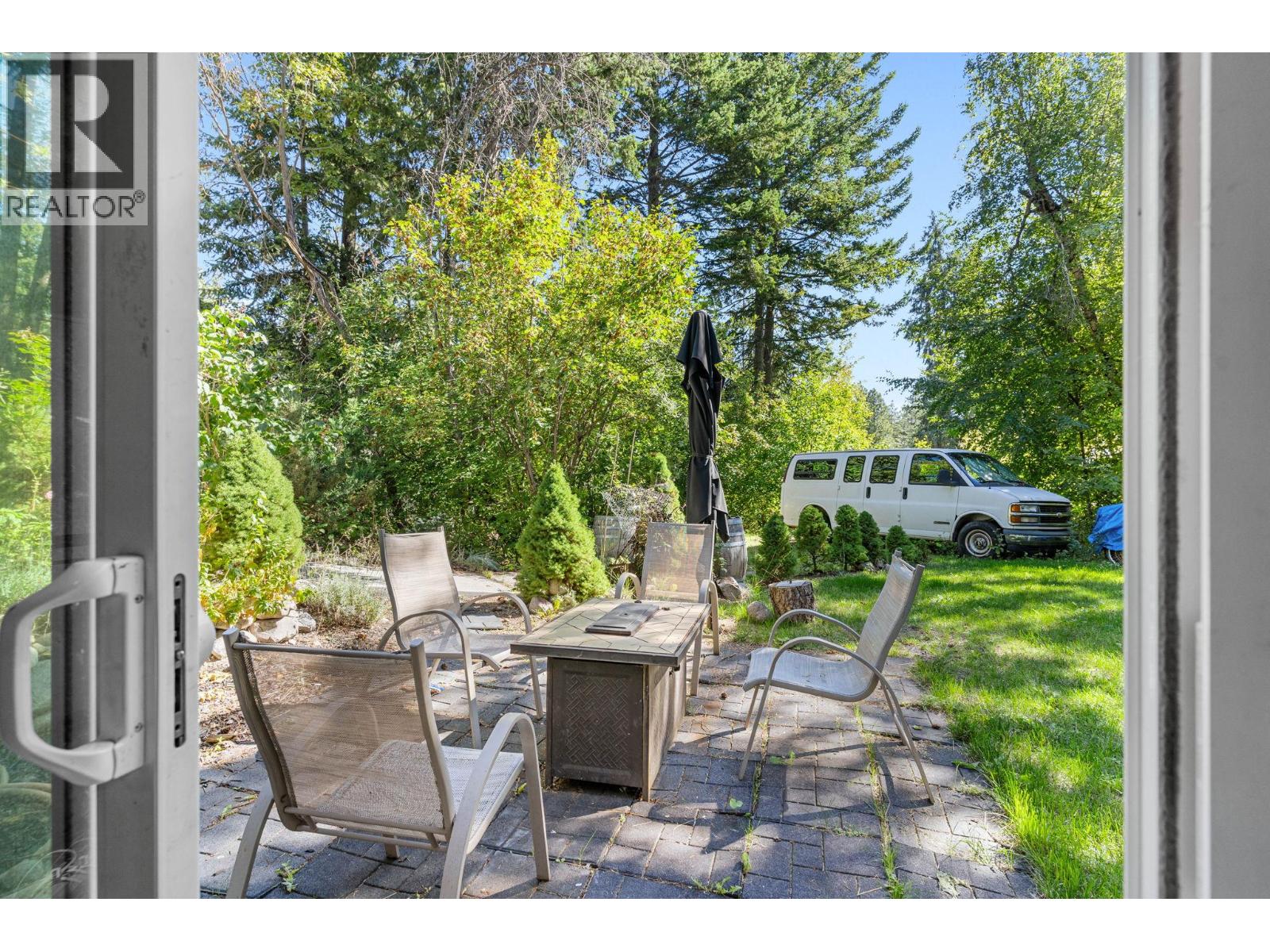  811 Firwood Road, Fintry