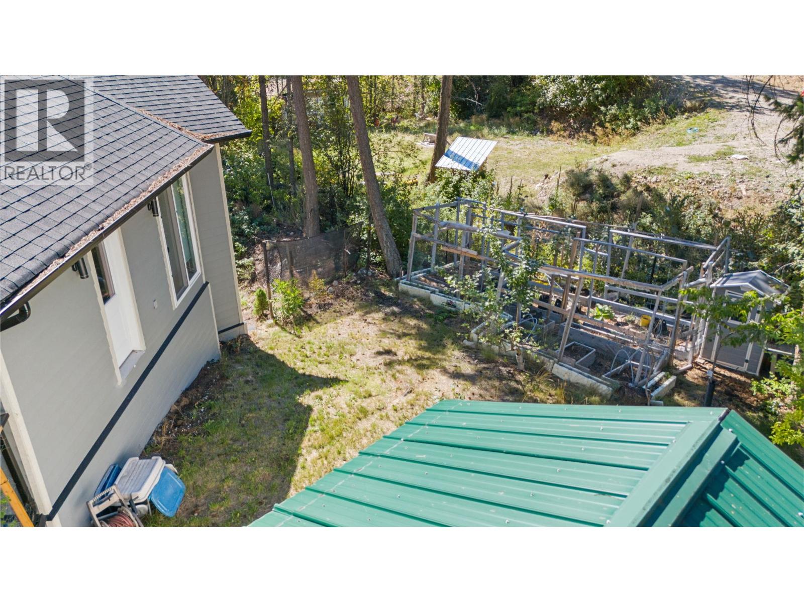  811 Firwood Road, Fintry