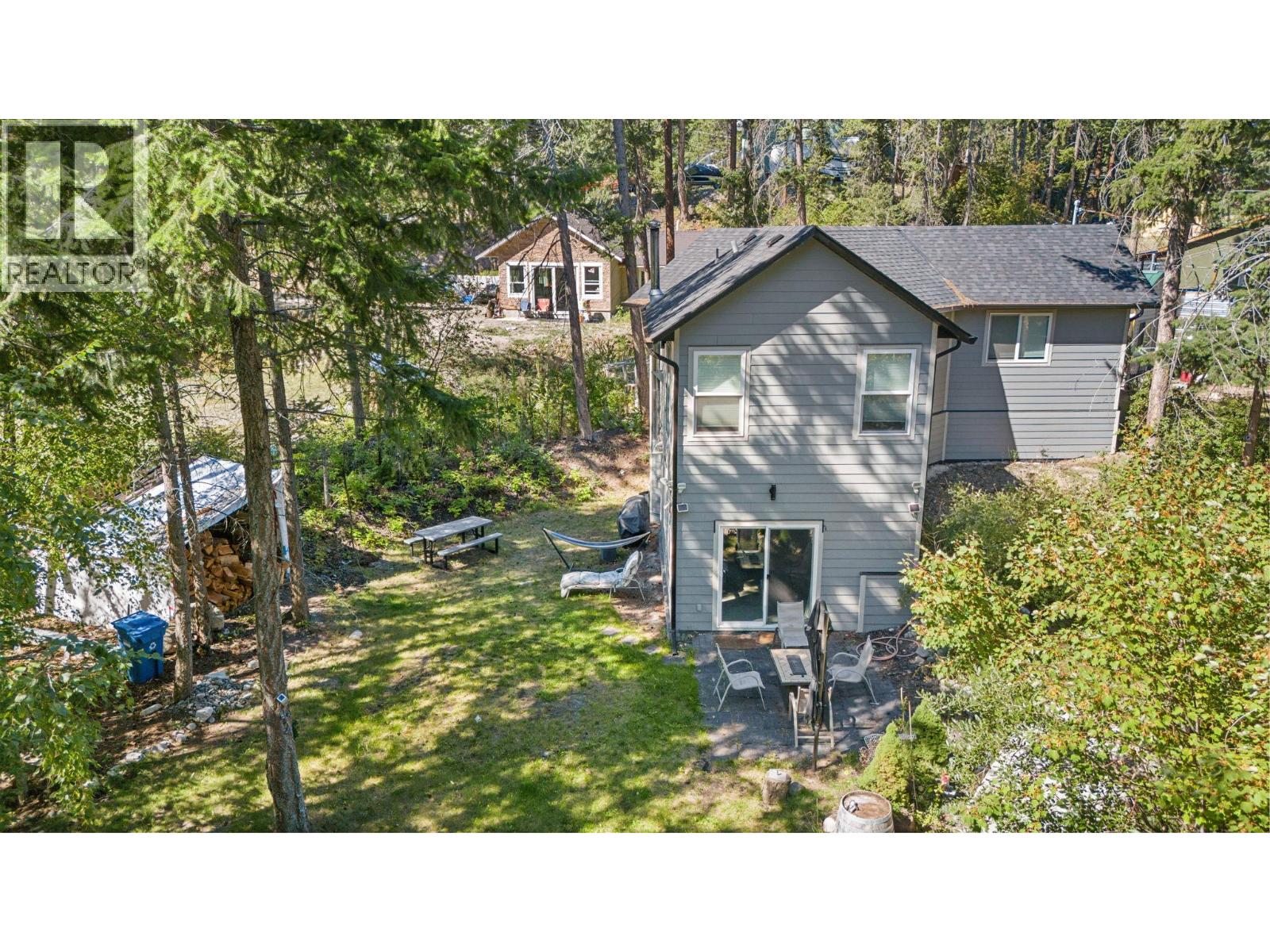  811 Firwood Road, Fintry