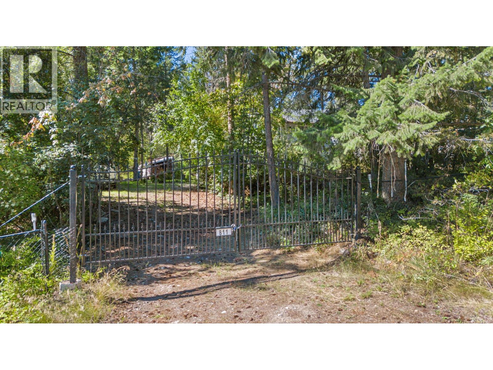  811 Firwood Road, Fintry