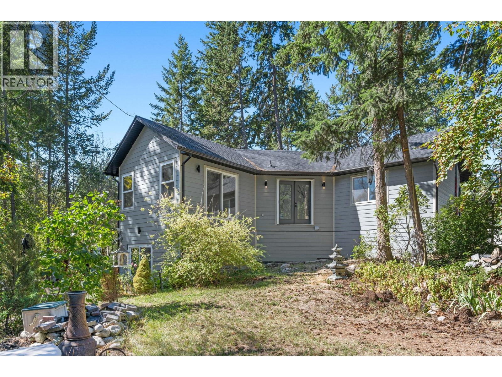  811 Firwood Road, Fintry