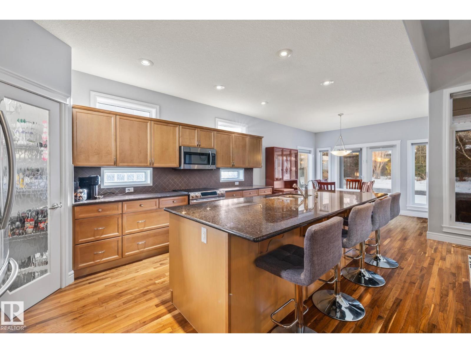 33 OAKHILL PL, St. Albert