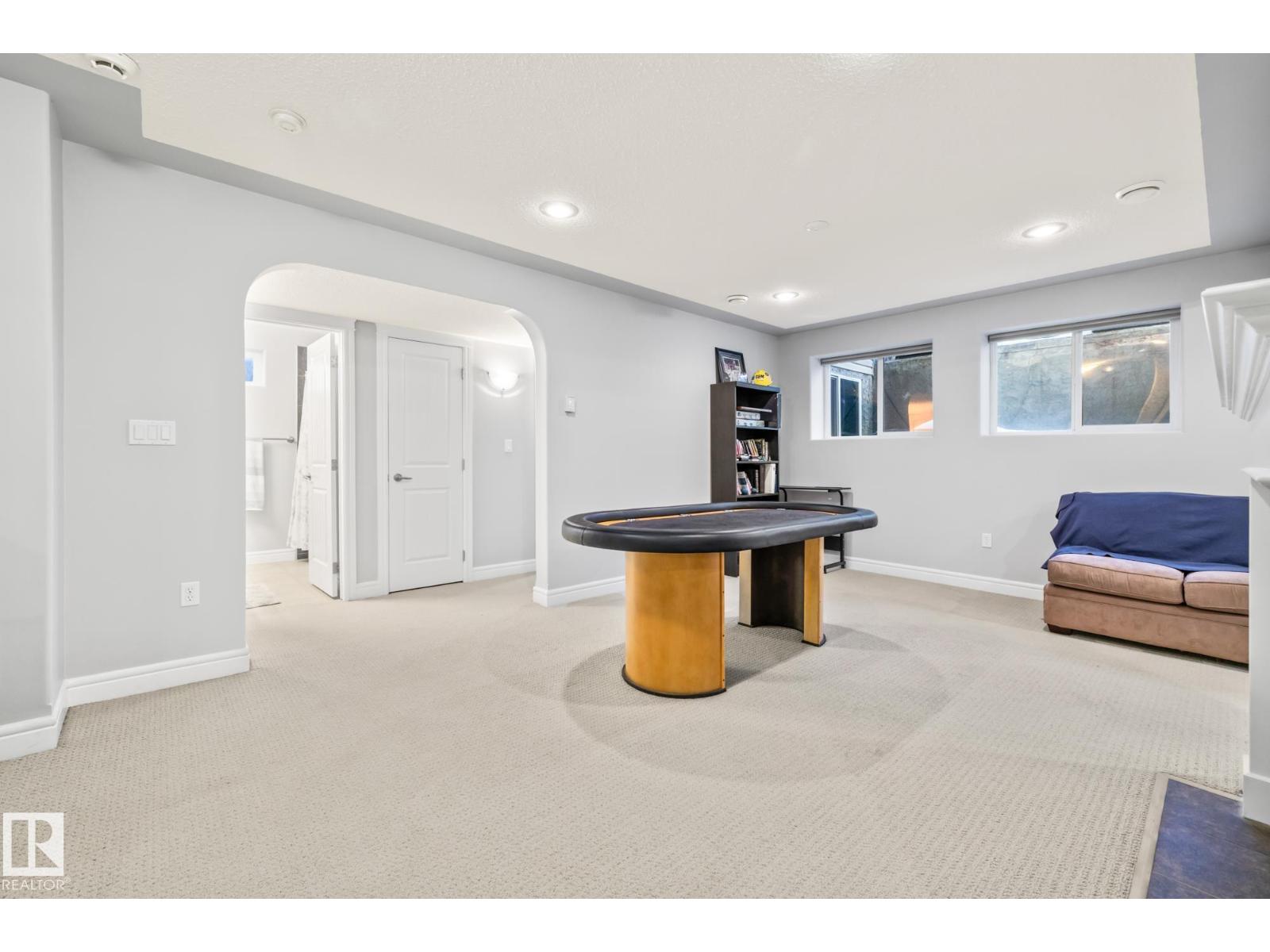 33 OAKHILL PL, St. Albert