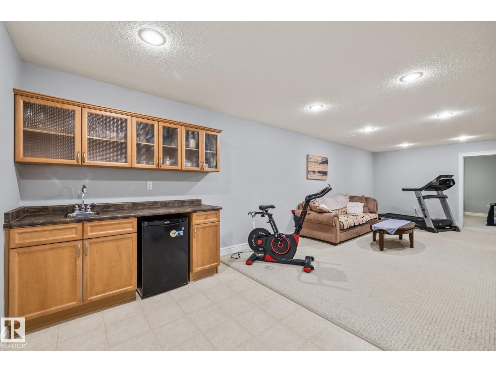 33 OAKHILL PL, St. Albert