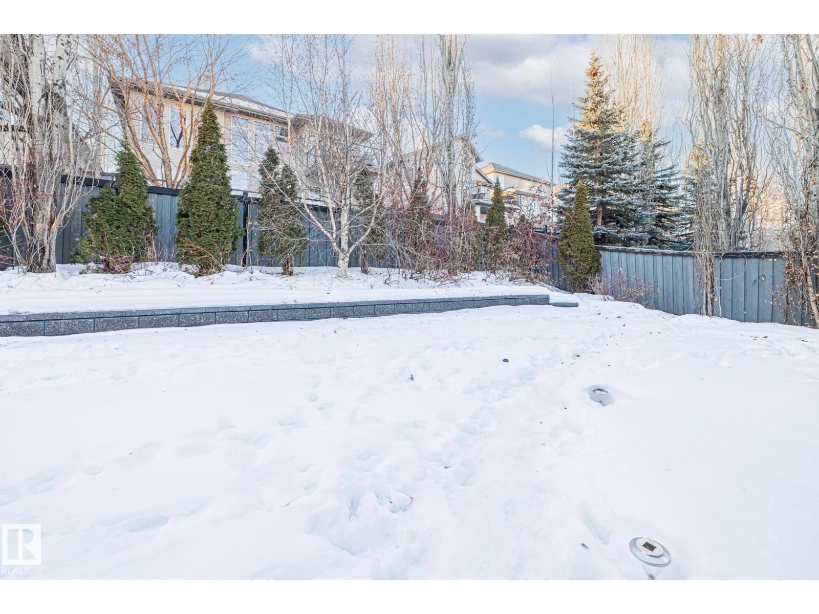 33 OAKHILL PL, St. Albert