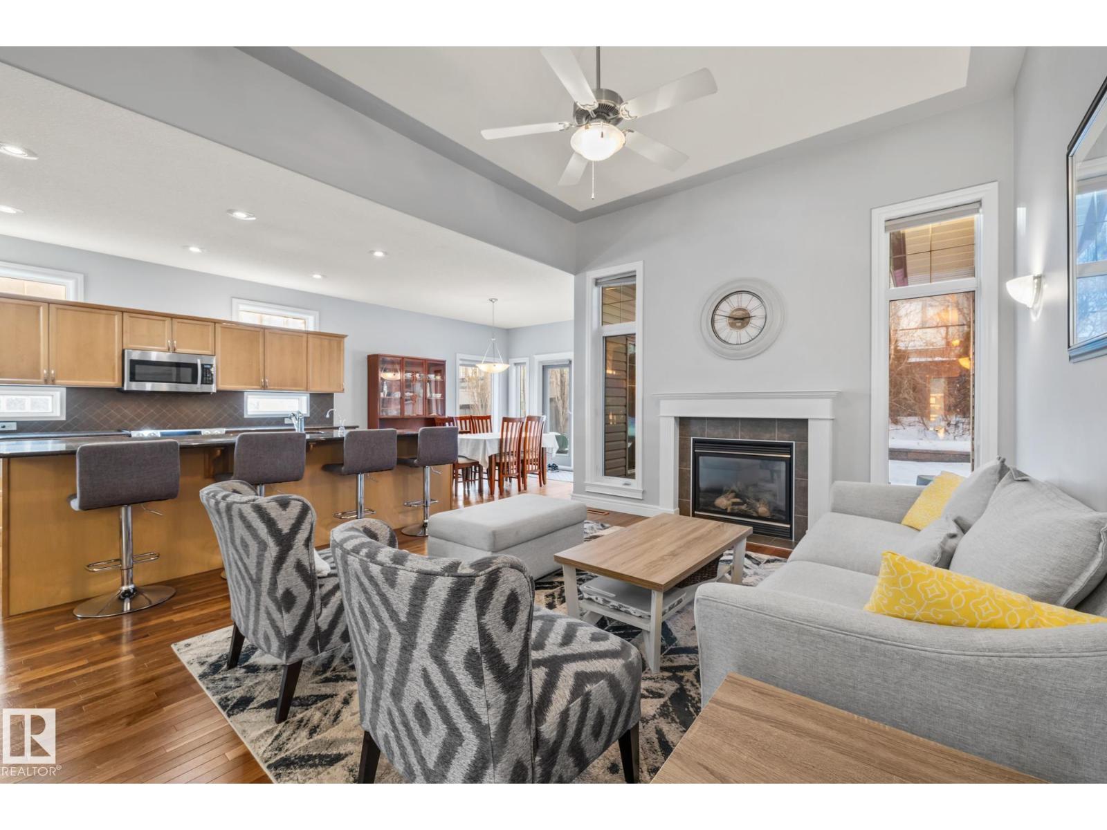 33 OAKHILL PL, St. Albert