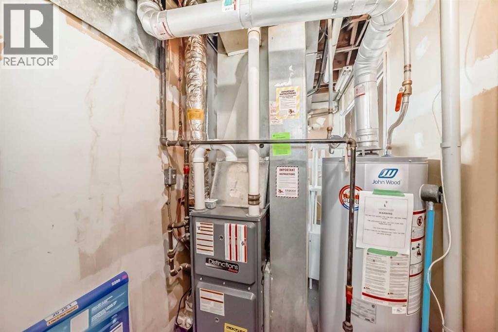 Single Family House Bi-level for Sale in  Hunterhorn Drive NE Huntington Hills Calgary 