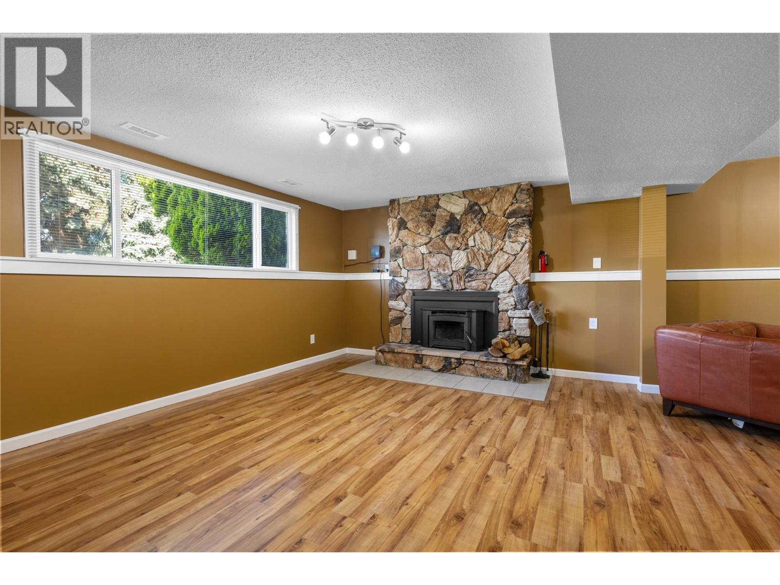  2141 Kaslo Court, Kelowna