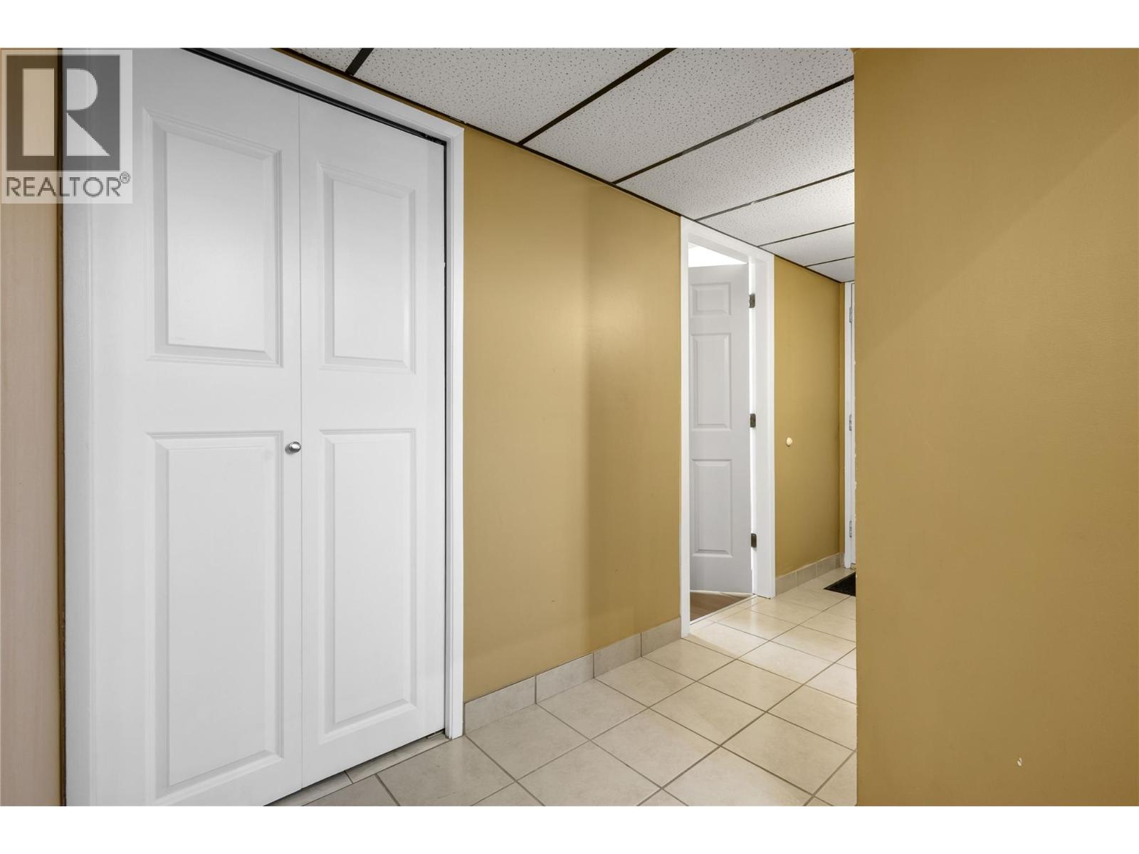  2141 Kaslo Court, Kelowna