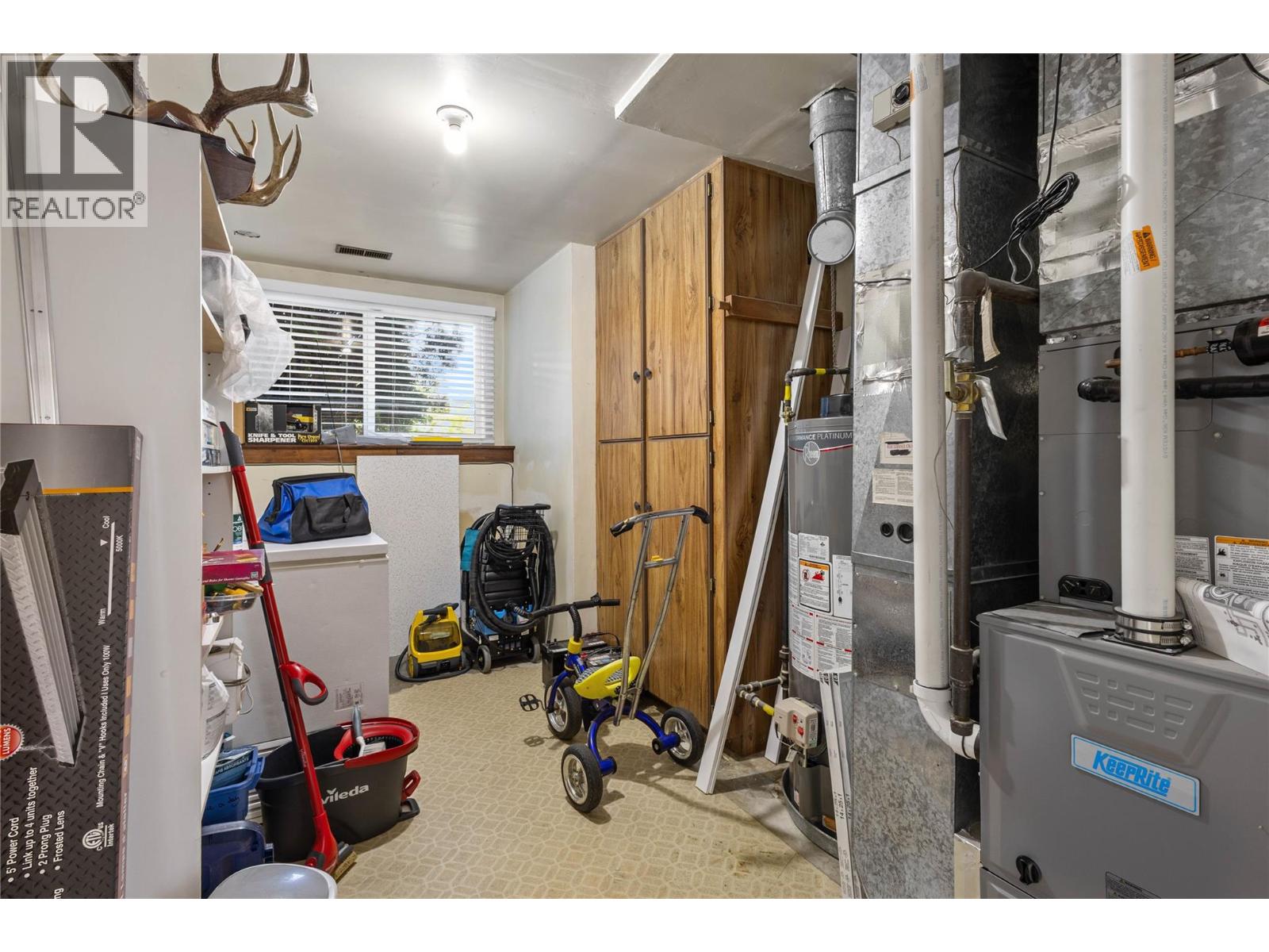  2141 Kaslo Court, Kelowna