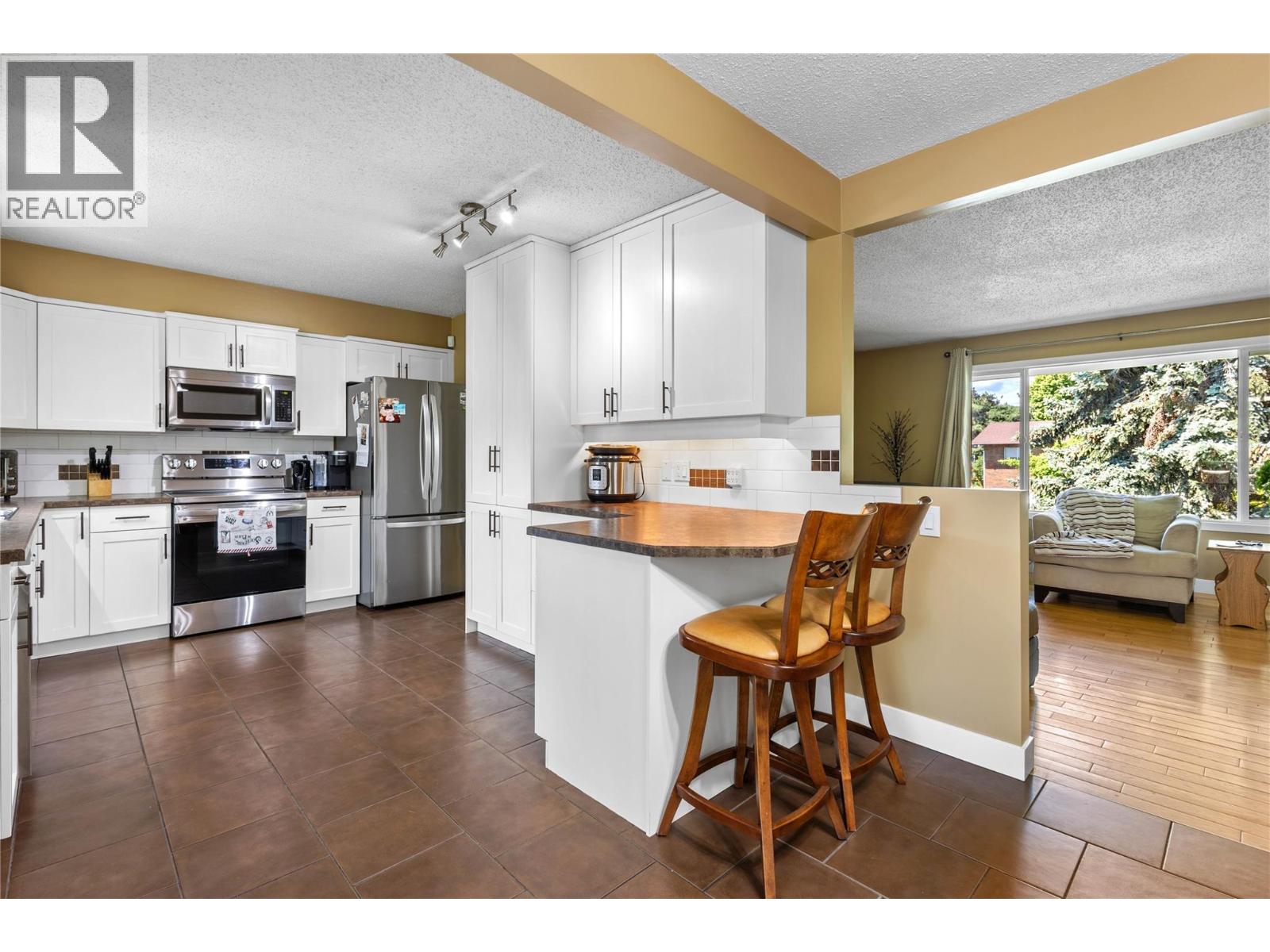  2141 Kaslo Court, Kelowna