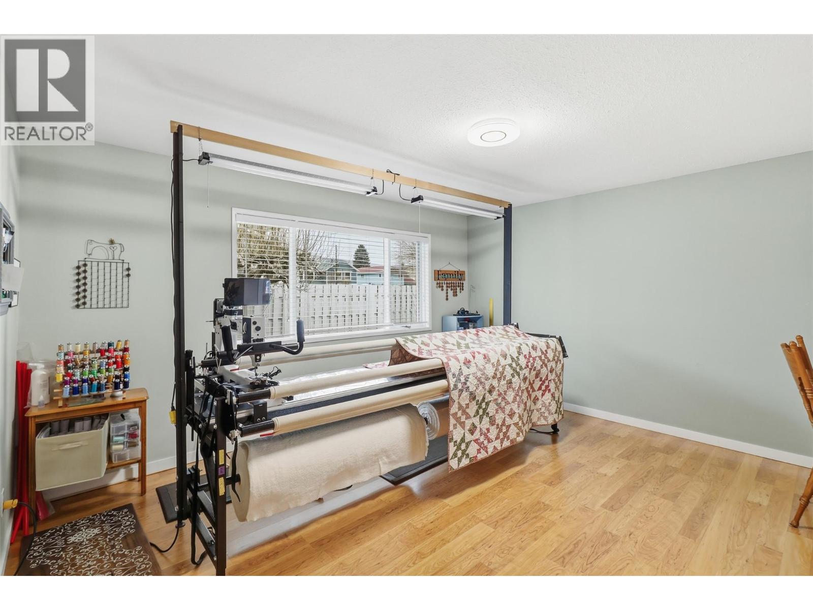 2195 PARKCREST AVENUE - 25