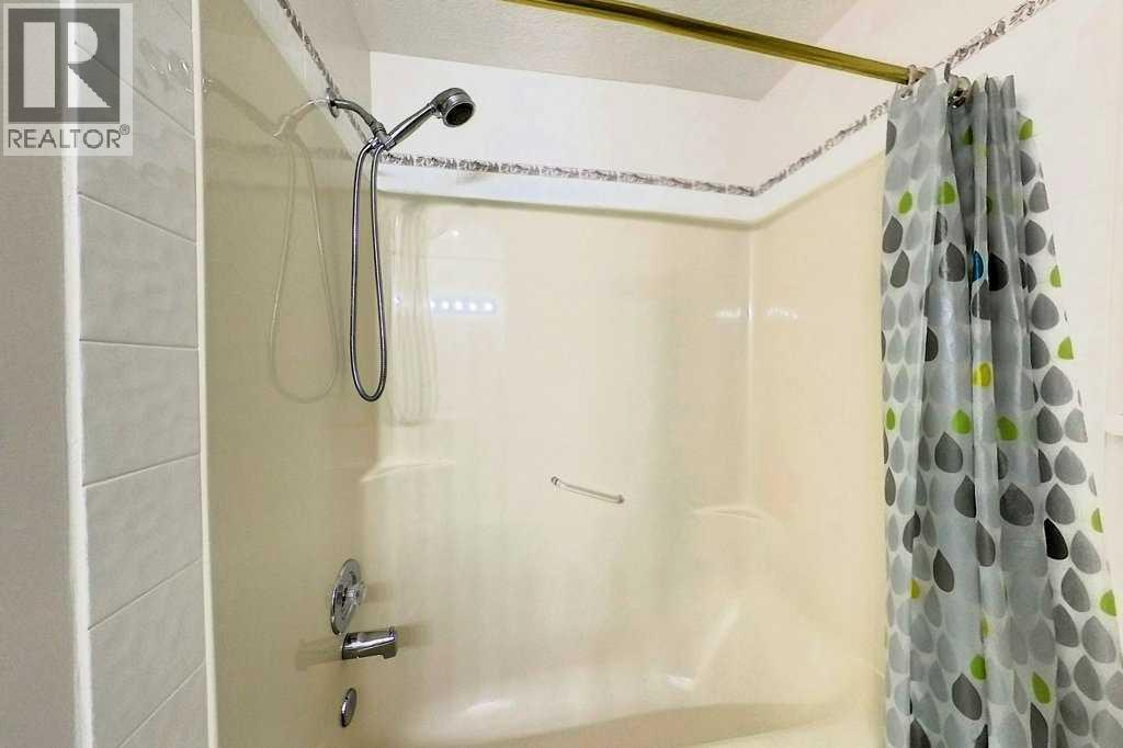 
          5120 18 Avenue
            <br/>
            <span>Edson</span>
            , 
            <span>AB</span>
             <span>T7E1X3</span>
         - Photo 11